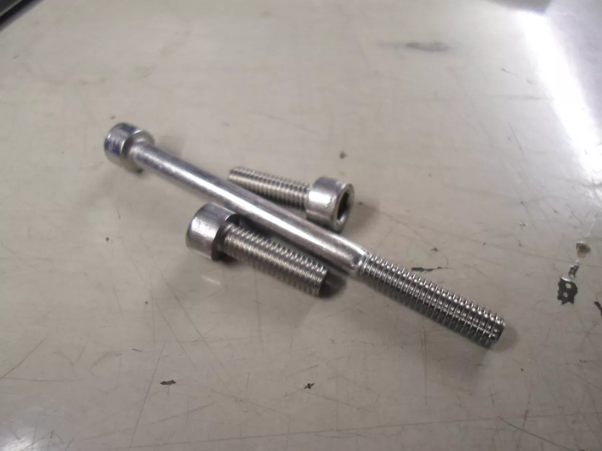 Yamaha bolt sale oil filter