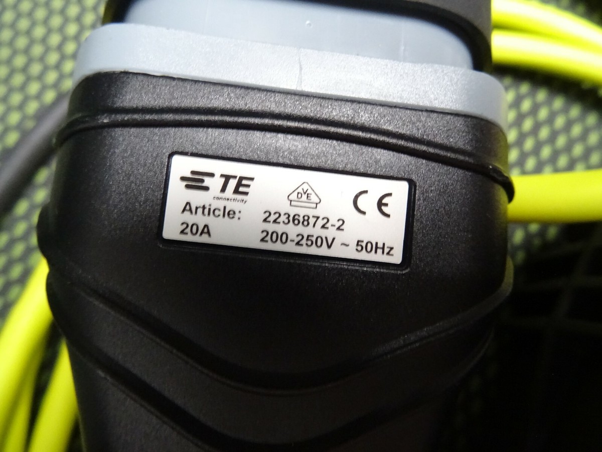 Original VW eGolf eUP Autoladekabel 230V 10A Haushaltsteckdose 