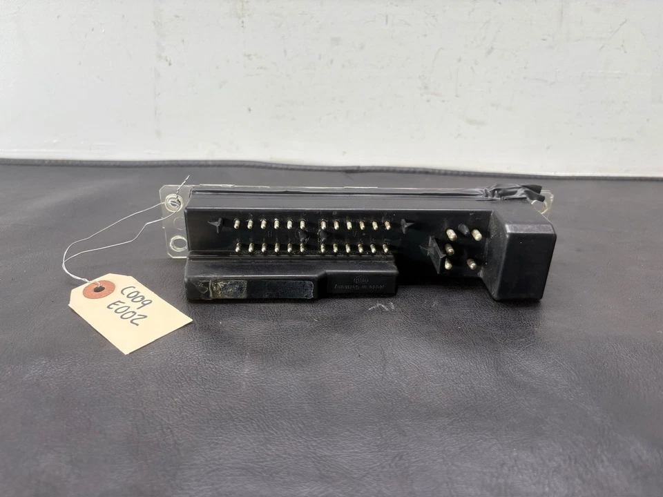 保时捷 944 交流电控制单元  — 第 3/3 张图片