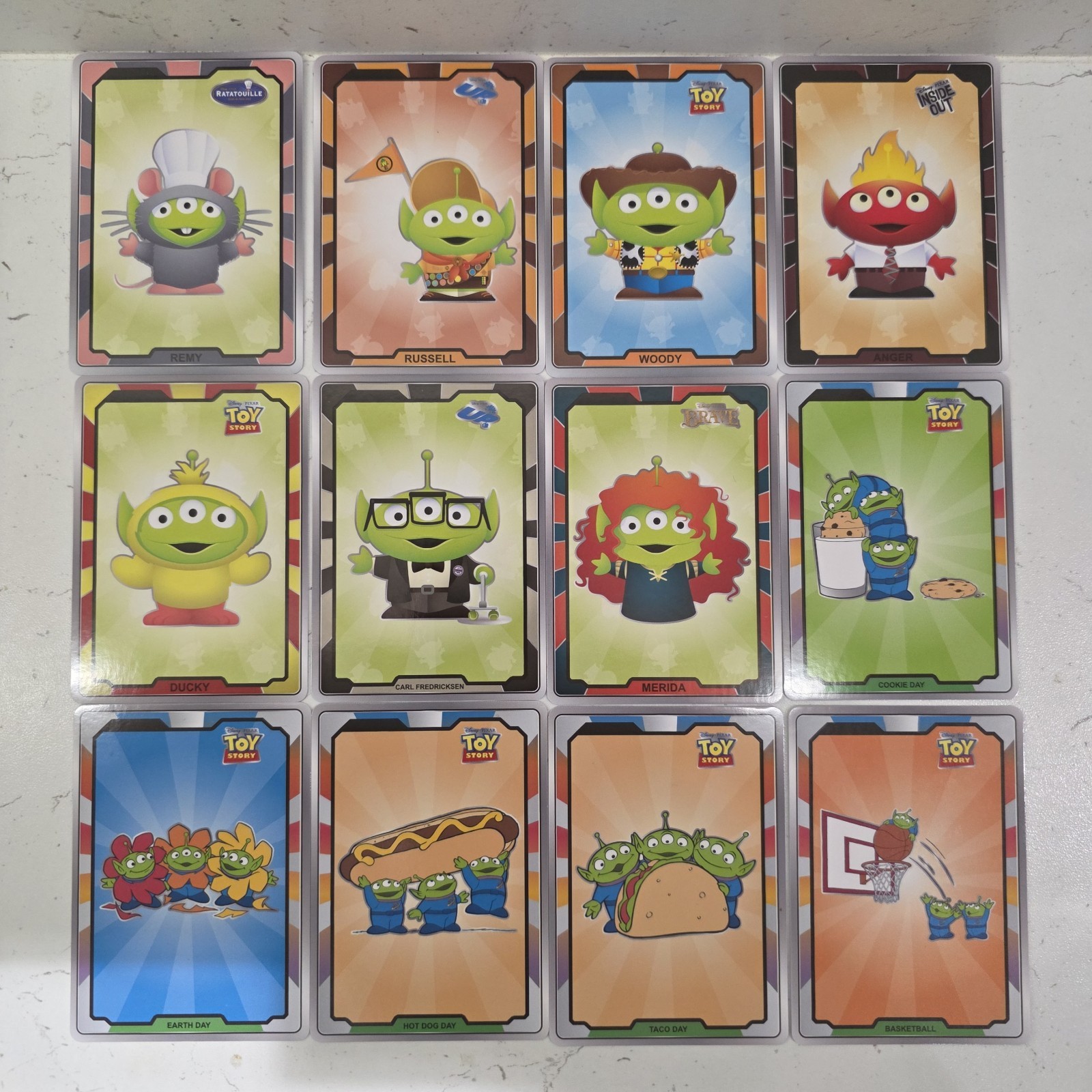 12 Disney Pixar Toy Story Aliens Trading Card Bundle 2024 Alien Remix Base Cards