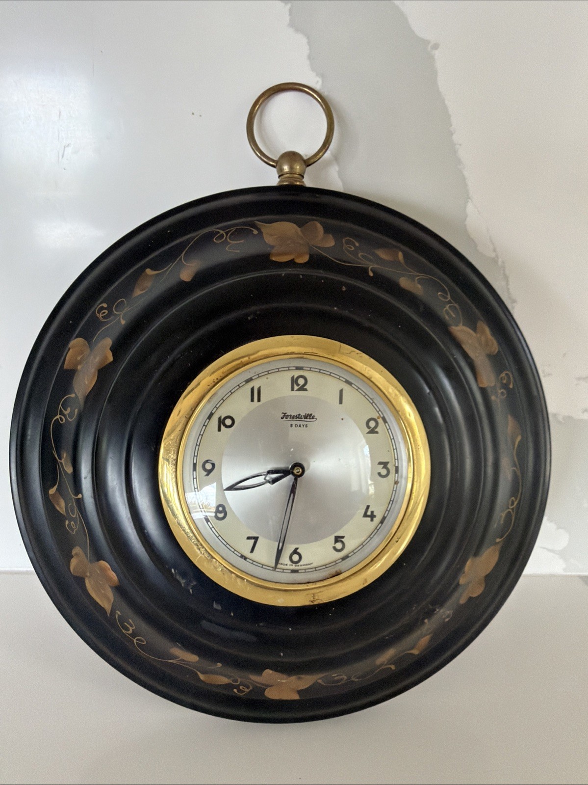 1950 Forestville TOLE WALL 8 Day CLOCK GRAPE LEAF CONVEX GLASS Black Metal Runs