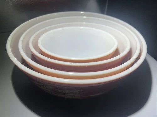VINTAGE PYREX SET (4) "Autumn Wheat" Mixing Bowls (401,402,403,404)  NEAR MINT!