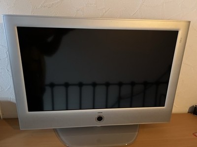 Loewe Fernseh Xelos 32 Media LED Fernseher TV  CH-TYP SL150