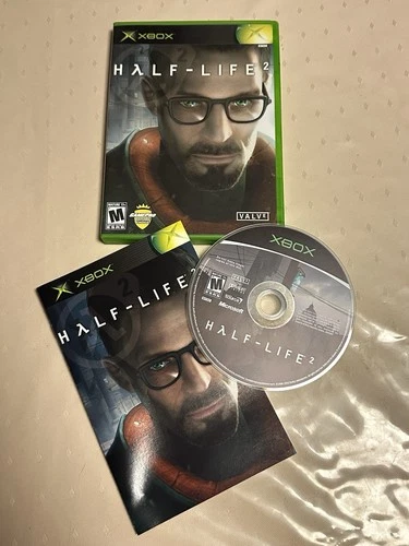 Half-Life 2 Microsoft Xbox w/ Manual