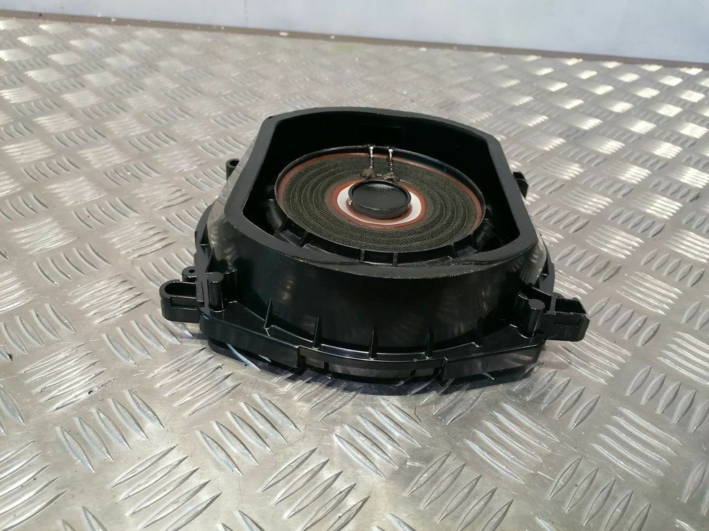 bmw x3 subwoofer