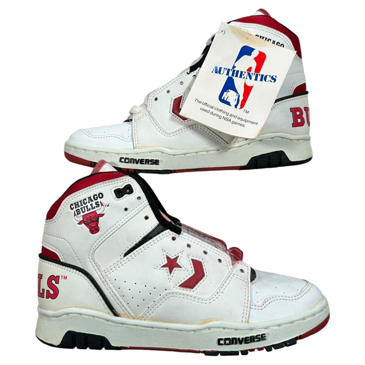 Vintage 80s Converse Men's NBA Basketball Chicago Bulls High Vintage 80s Converse Men's NBA Basketball Chicago Bulls High