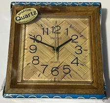 Vintage Spartus Quartz Edgewood Wall Clock 8" x 8" Kitchen 80s (FACTORY SEALED)