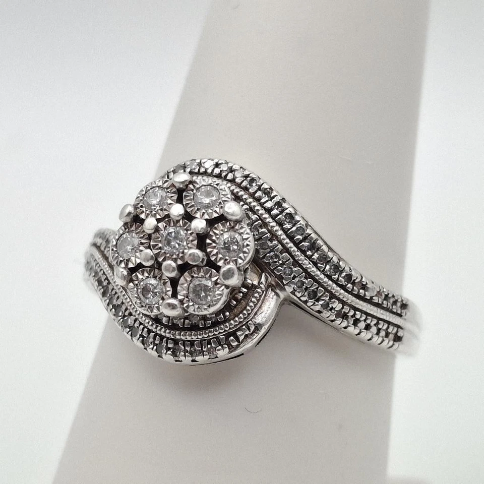 Cóctel de derivación con racimo de diamantes redondo de plata de ley 925 (CP4008242) Foto 4 de 4