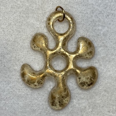VTG Free Form Water Spill Plastic Pendant Metallic Gold Finish 2.5  NEW NOS