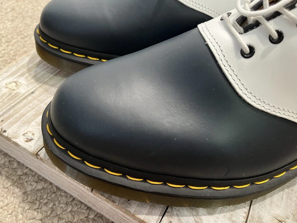 Zapatos Dr Doc Martens Rafi Saddle blancos con cuero azul marino para hombre 14 informales raros Foto 2 de 4