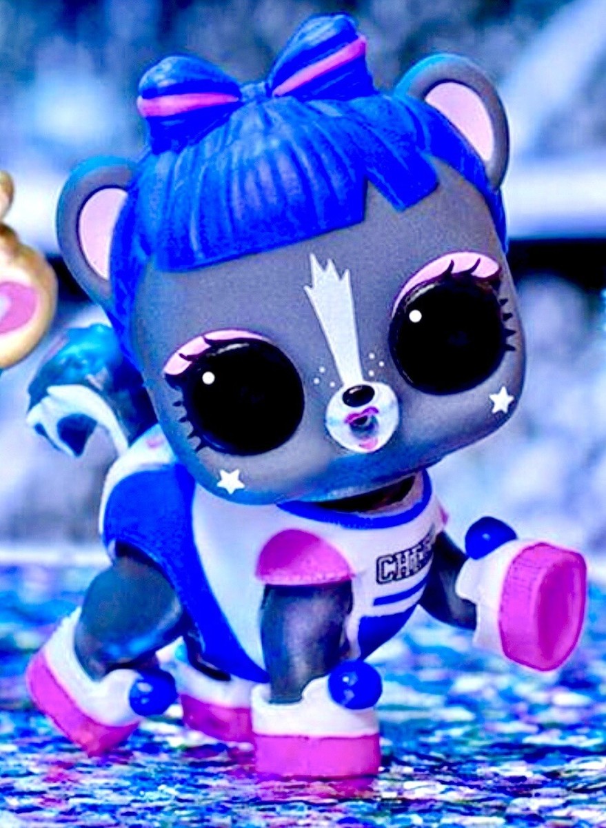 LOL Surprise Ra Ra Skunk Sis Cheer Doll Fluffy Pets Cheerleader