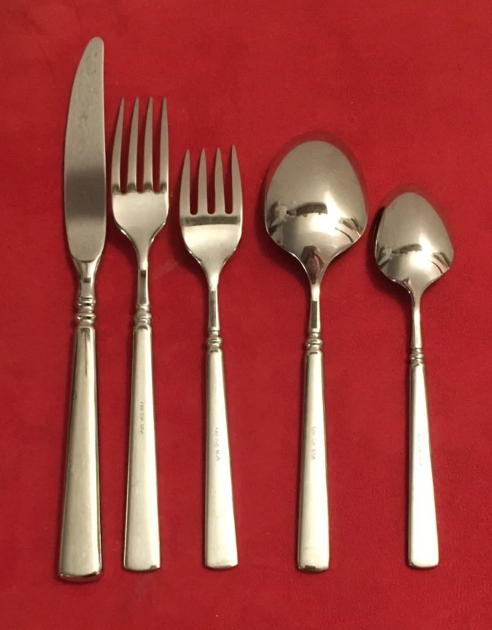 Cubiertos de acero inoxidable Oneida EASTON 18/10 ~ EE. UU. ~ Tú eliges: tenedor, cuchara, cuchillo Foto 2 de 3