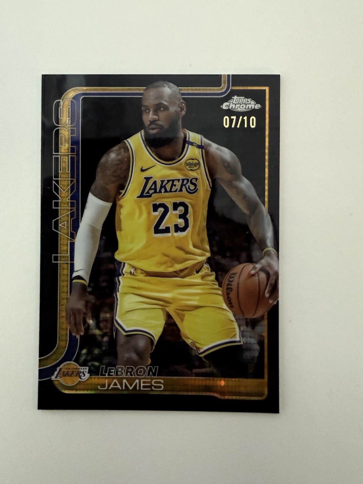 Lebron James 2025-26 Topps Chrome Black Pulsar /10 Lakers #127