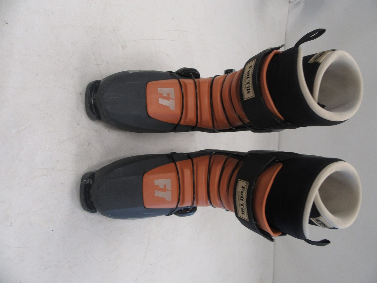 FULL TILT MEN'S 2022 CLASSIC PRO SKI BOOT SIZE 30.0 FLTO03G