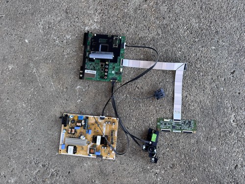 Samsung UE48J5670SU Mainboard, Netzteil, T-con Board Und Gehörige Kabeln