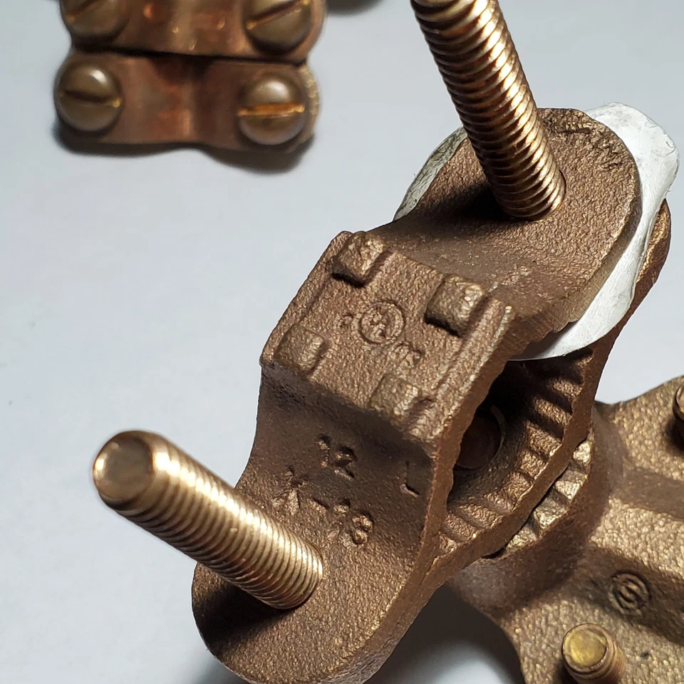 2-PACK Burndy C11HD4/0DB Cast Bronze Ground Clamp AWG #8-4/0 EMT & Ground ½-1" - Image 3 of 4