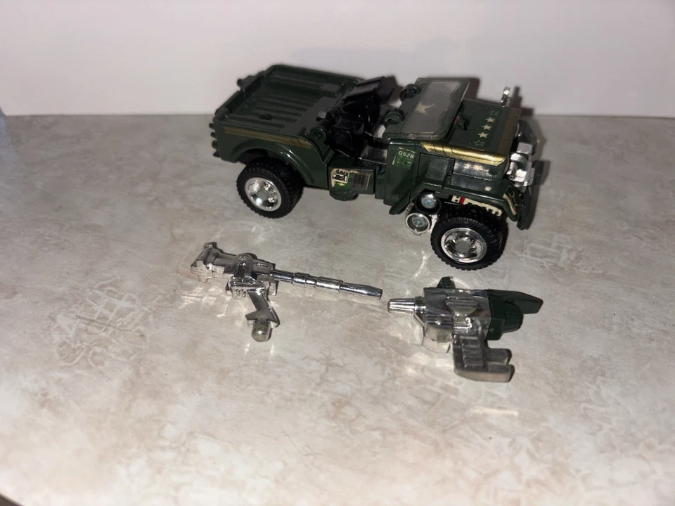 Jeep de colección Transformers G1 Autobots Hound Foto 2 de 4
