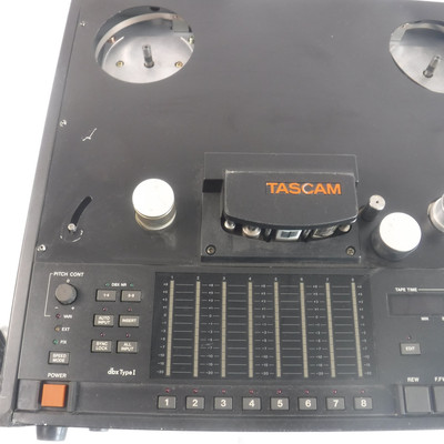 PARTS ONLY Tascam TSR-8 Reel to Reel Recorder 120VAC NO REEL