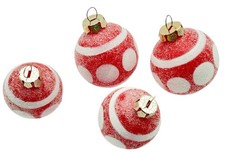 Lot of 4 Vintage Red And White Frosted Retro Round Christmas Glass Ornaments