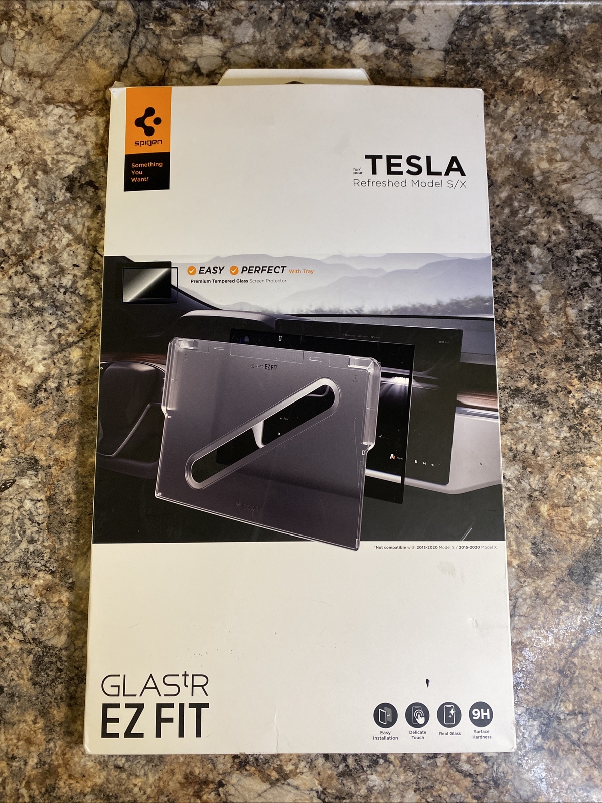 Tesla Model S / X Screen Protector Spigen EZ Fit AntiGlare 9H Glass
