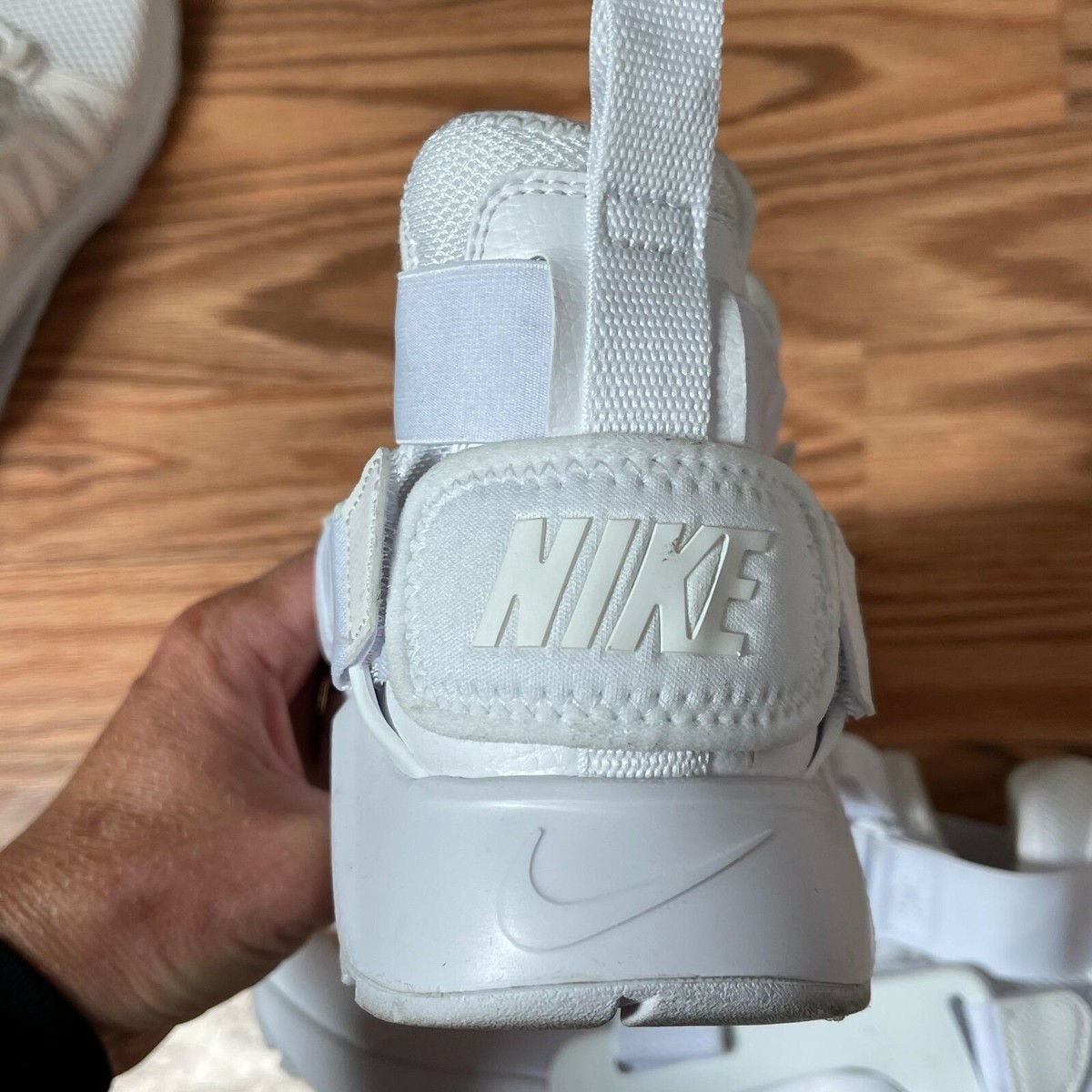 nike air huarache strap