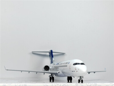 1:200 NG Model JIANGXI AIR ARJ21-700 Passenger Airplane Diecast Aircraft Model