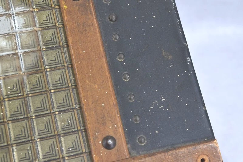 антикварный маленький оловянный тисненый/деревянный пароварочный багажник маленький 16x9x9 оригинальный 1800 - Изображение 4 из 4