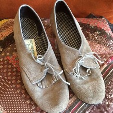 Amazing Vintage Outdorables by Daniel Green Suede Women s shoes. USA. Size 6