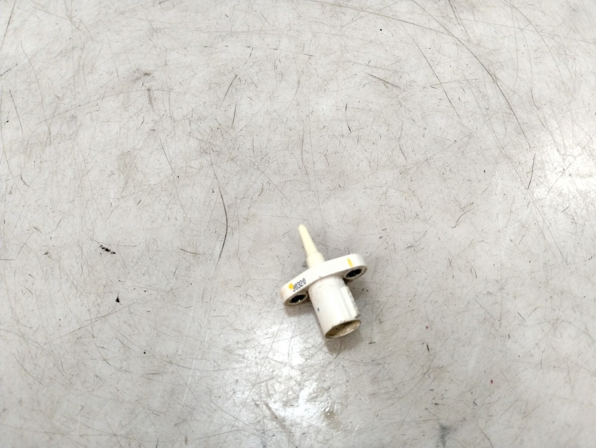ハッピーリターン 03 04 Honda CBR600 RR Air Temp Temperature Sensor | eBay