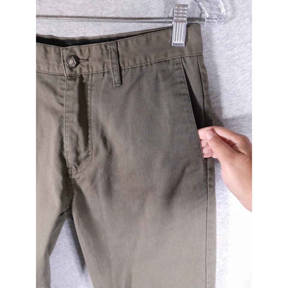 Volcom Olive Green Shorts Casual Chino Style Flat Front Mens Size 30 - Image 4 of 4