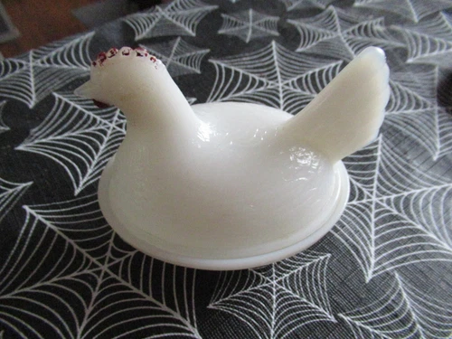 Vintage Small Milk White Glass Hen In Basket Nest Candy Dish 4 3/8 in long