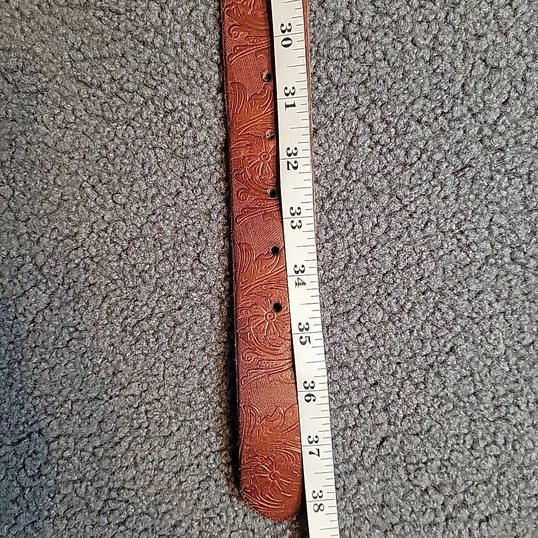 Gap S Embossed Floral Scroll Pattern Brown Leathe… - image 4