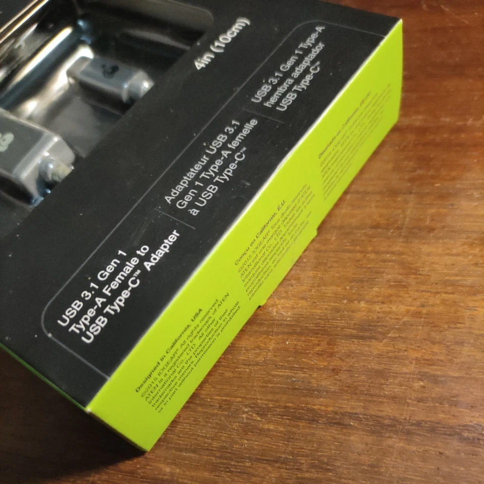 NIB NEW IOGEAR USB 3.0 Type-C Male to Type-A Female Charge & Sync Adapter - Image 4 of 4