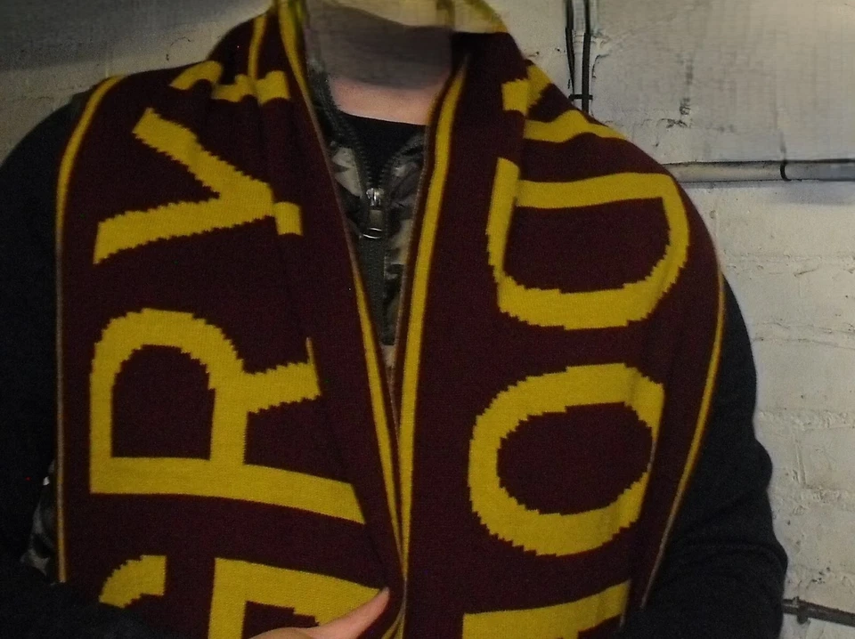 Harry Potter Bufanda Para Hombre Rayas Invierno Lana Borla Gryffindor Bufandas Primark Foto 4 de 4