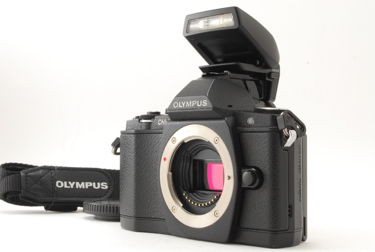 N Mint in Box] Olympus OM-D E-M5 16.1 MP Digital Camera