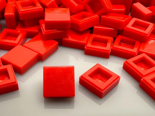 LEGO Square Tile 1 x 1 3070, Red, Yellow, Black, White, Purple, Lime, 30 Pieces - Picture 12 of 20