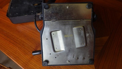 Téléphone, bakélite noire, téléphone de table avec manivelle suédoise LM Ericsson - Photo 12/13