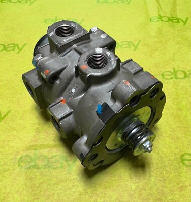 1290181 / 286171 Genuine Bendix Foot Brake Valve - New | eBay