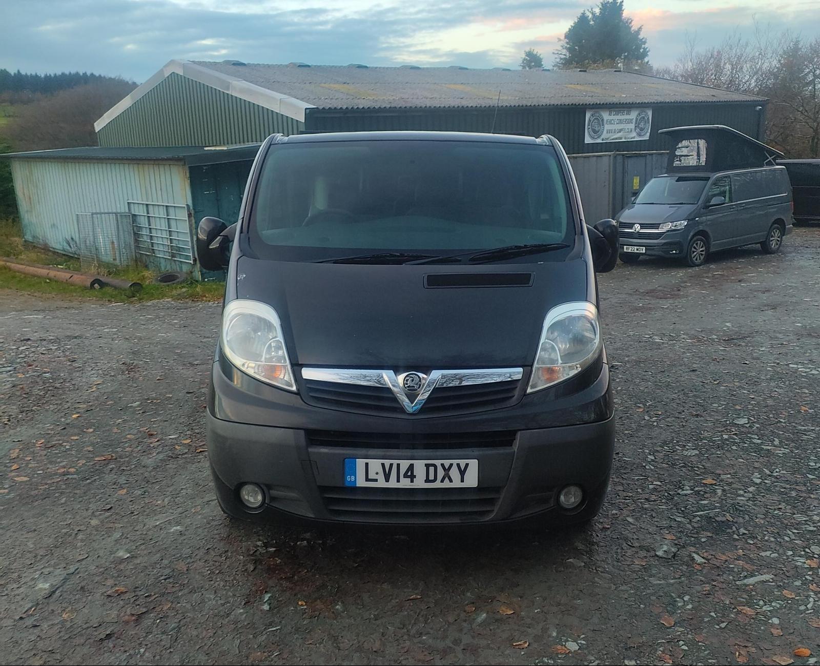 2014 VAUXHALL VIVARO FACTORY CREW CAB VAN 6 SEATER LWB WARRANTY NEW MOT