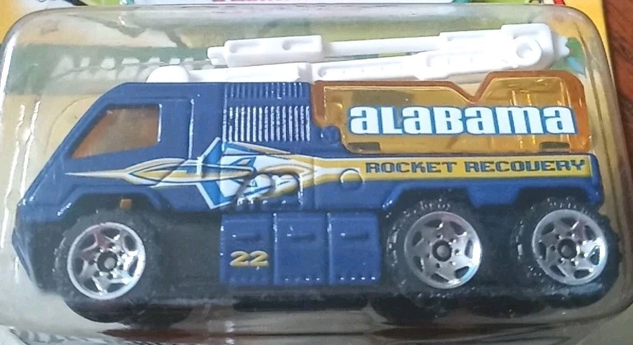 Matchbox 50th Birthday AL Airport Fire Pumper #022 1:64 Diecast New - Image 2 of 4