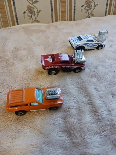 Lot Of 3 Vintage Match Box  Cars Cosmic Blues, Red Rider,  Made In England Lesly