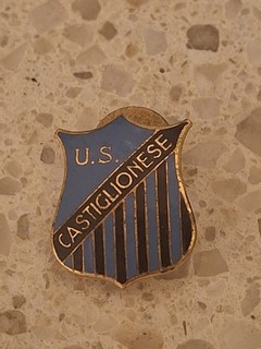 A.S. Castiglionese distintivo calcio con piedino Castiglion Fiorentino marchiato