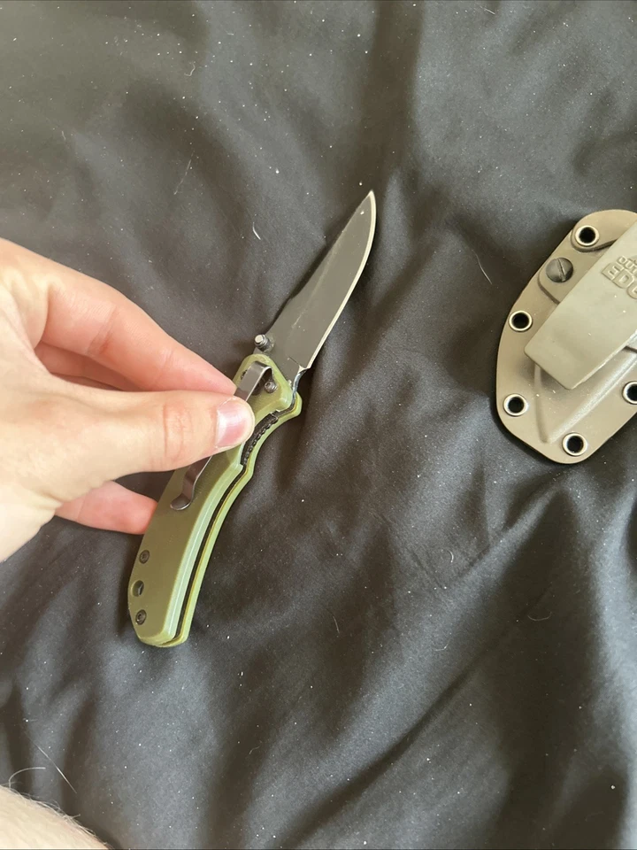 Este es un lote de 13 cuchillos incluyendo marcas como Outdoor Edge Morakiv Ozark Más Foto 2 de 4