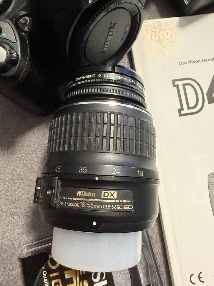 Nikon D40x Spiegelreflexkamera Nikkor Zoom-Objektiv AF-S 18-55mm 1:3,5-5,6 GII - Bild 2 von 4