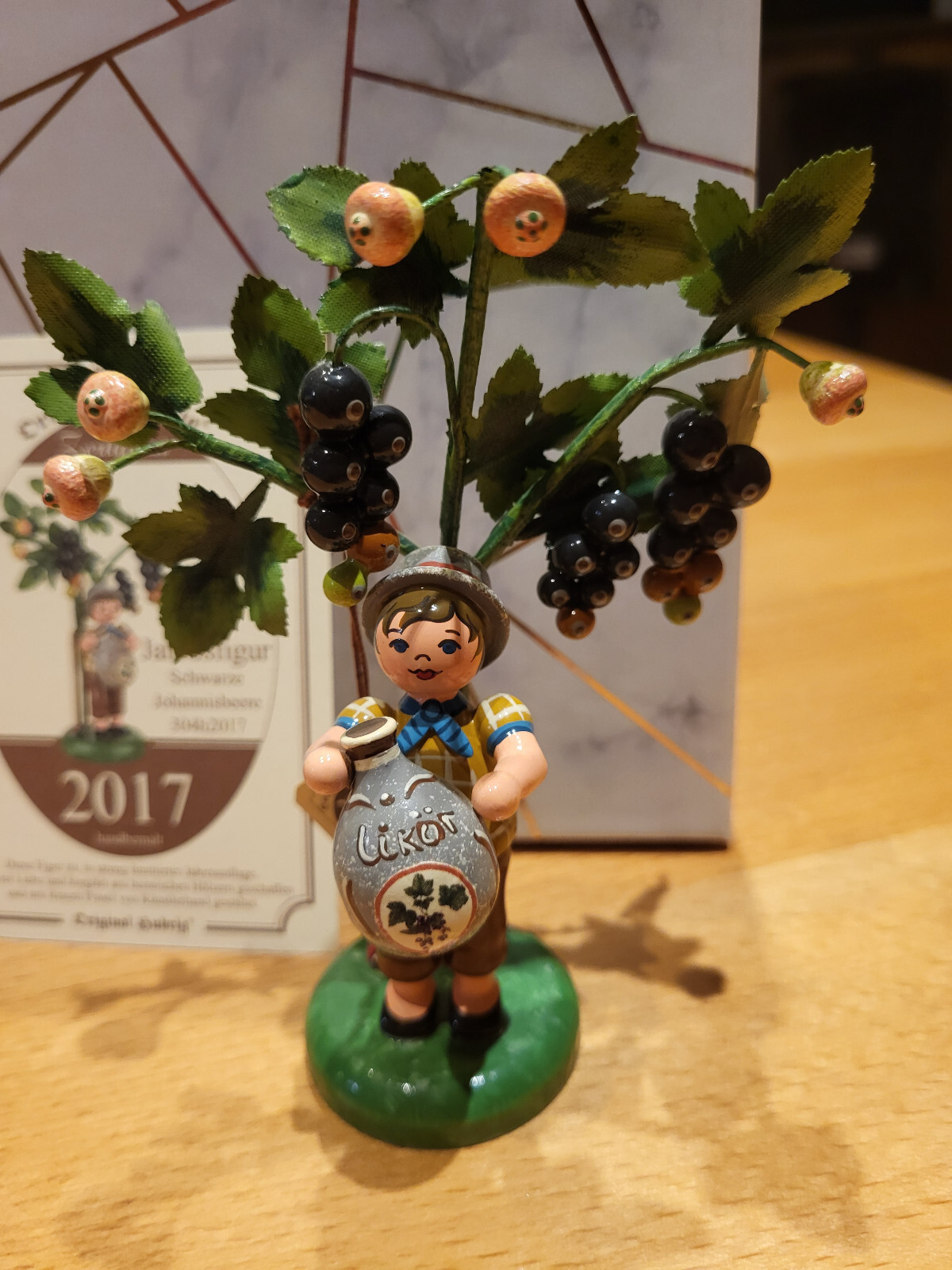 Bild 1 von 12