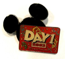 Disney Pin #18943-Disney Visa Card-Day 1 2003 Charter Card Member-Mickey Ears