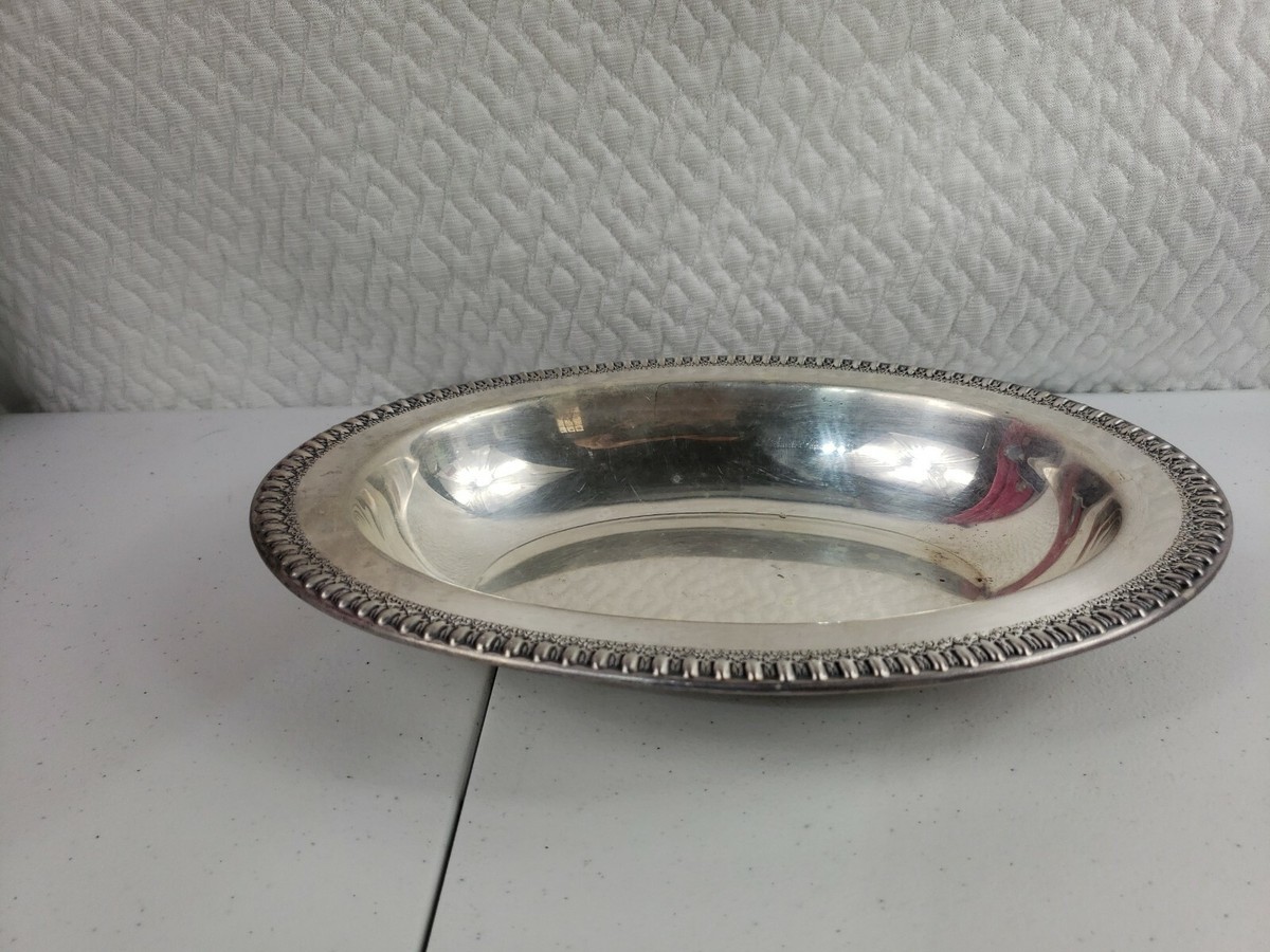 Vtg Wilcox 7075 by International Silver Silverplate Vegetable Dish
