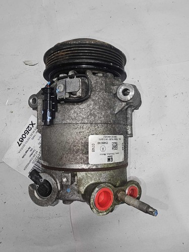 12-15 CHEVY EQUINOX A/c Air Compressor 2.4L ONLY control valve & pigtail bracket - Picture 2 of 3