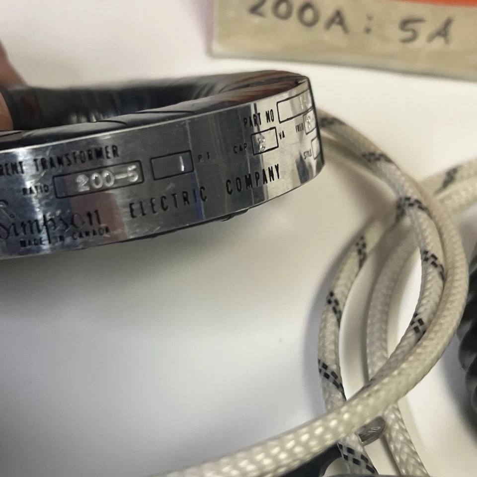 Two SIMPSON 1-111299 Current Transformers 200-5 RATIO 50-800HZ  New Old Stock - Image 2 of 4