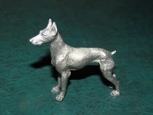 1987 DOBERMAN PINSCHER PEWTER FIGURINE 2.25" VINTAGE